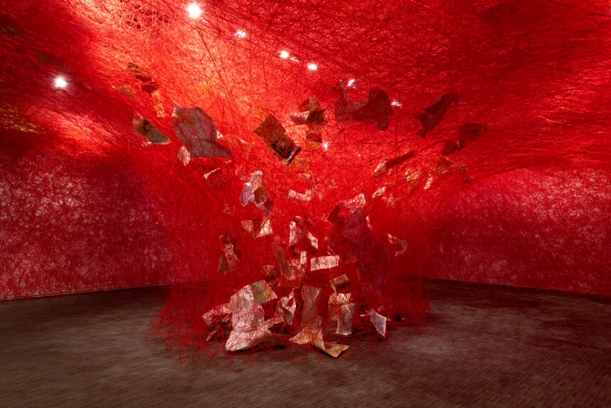 CHIHARU SHIOTA–塩田千春